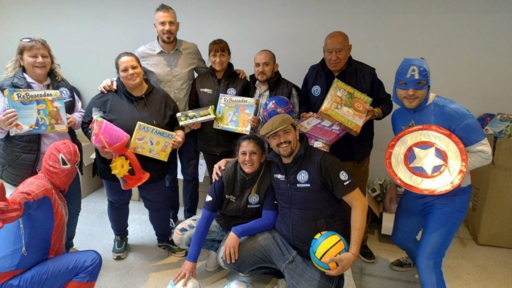 UTHGRA Córdoba celebró el Día de la Niñez con entrega de juguetes