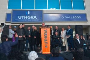 Barrionuevo se reunió con el Gobernador de Santa Cruz e inauguró la nueva sede de la seccional UTHGRA Río Gallegos