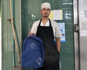 La UTHGRA Bahía Blanca entregó mochilas y útiles escolares para la vuelta al cole