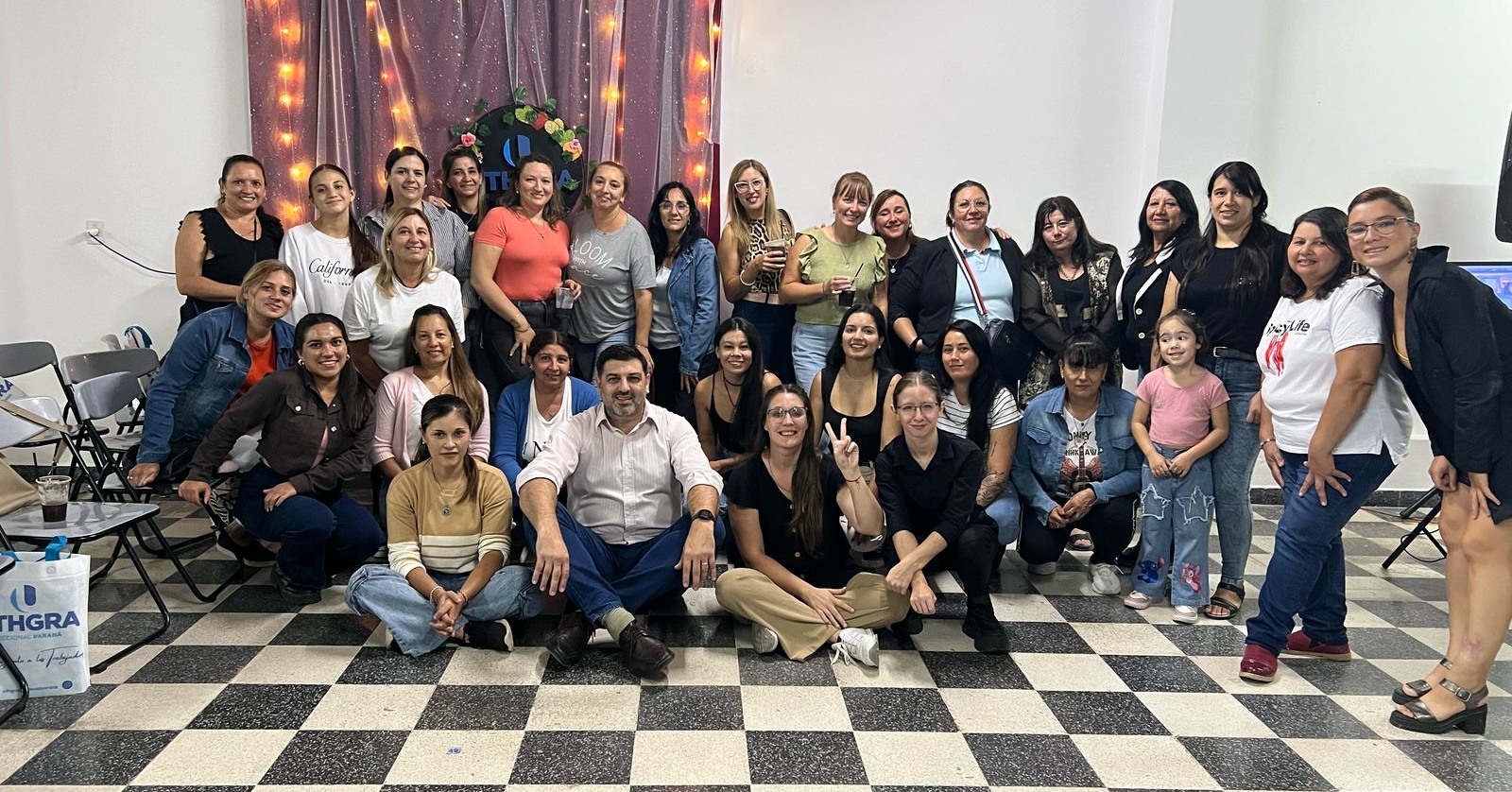 Gran encuentro de mujeres en la delegación UTHGRA Victoria con shows y sorteos en vivo