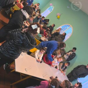 Entrega de juguetes por el Día de la Niñez en UTHGRA Bahía Blanca