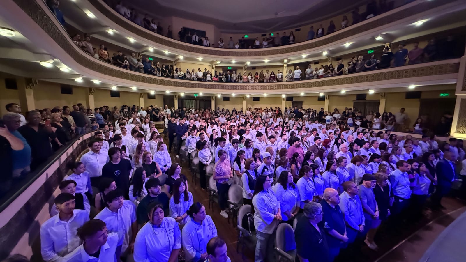 Más de 600 alumnos egresaron del CFL 405 de la UTHGRA Mar del Plata